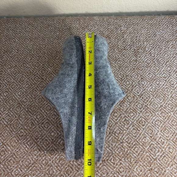 Taos Womens Wool Slip on Slippers Mule Clog Comfort Charcoal Minimalist Sz8-8.5 - Picture 7 of 7